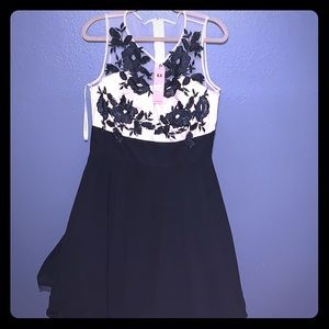 ModCloth Chichi of London dress so 16 NWT